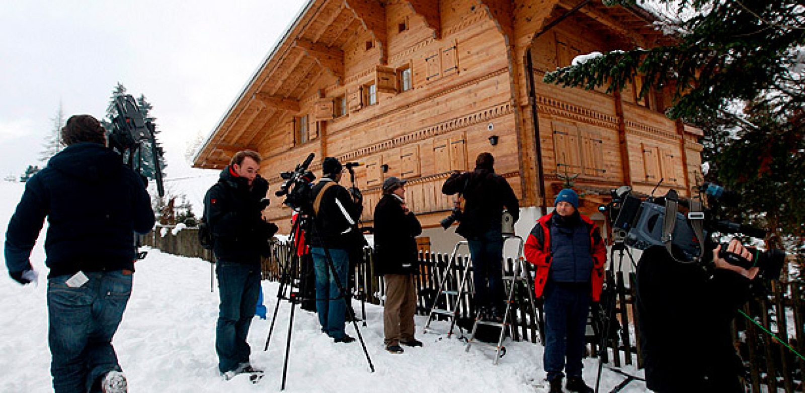 Los periodistas rodean el chalet de Polanski en Gstaad