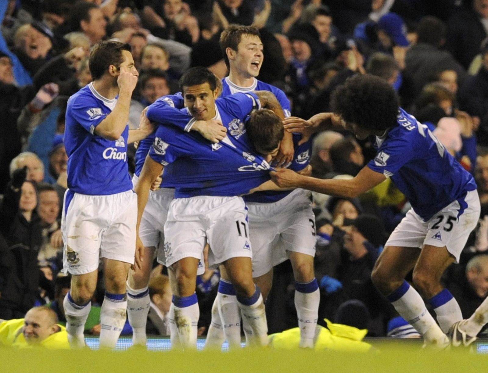 Everton's Cahill celebrates scoring during English Premier League soccer match in Liverpool