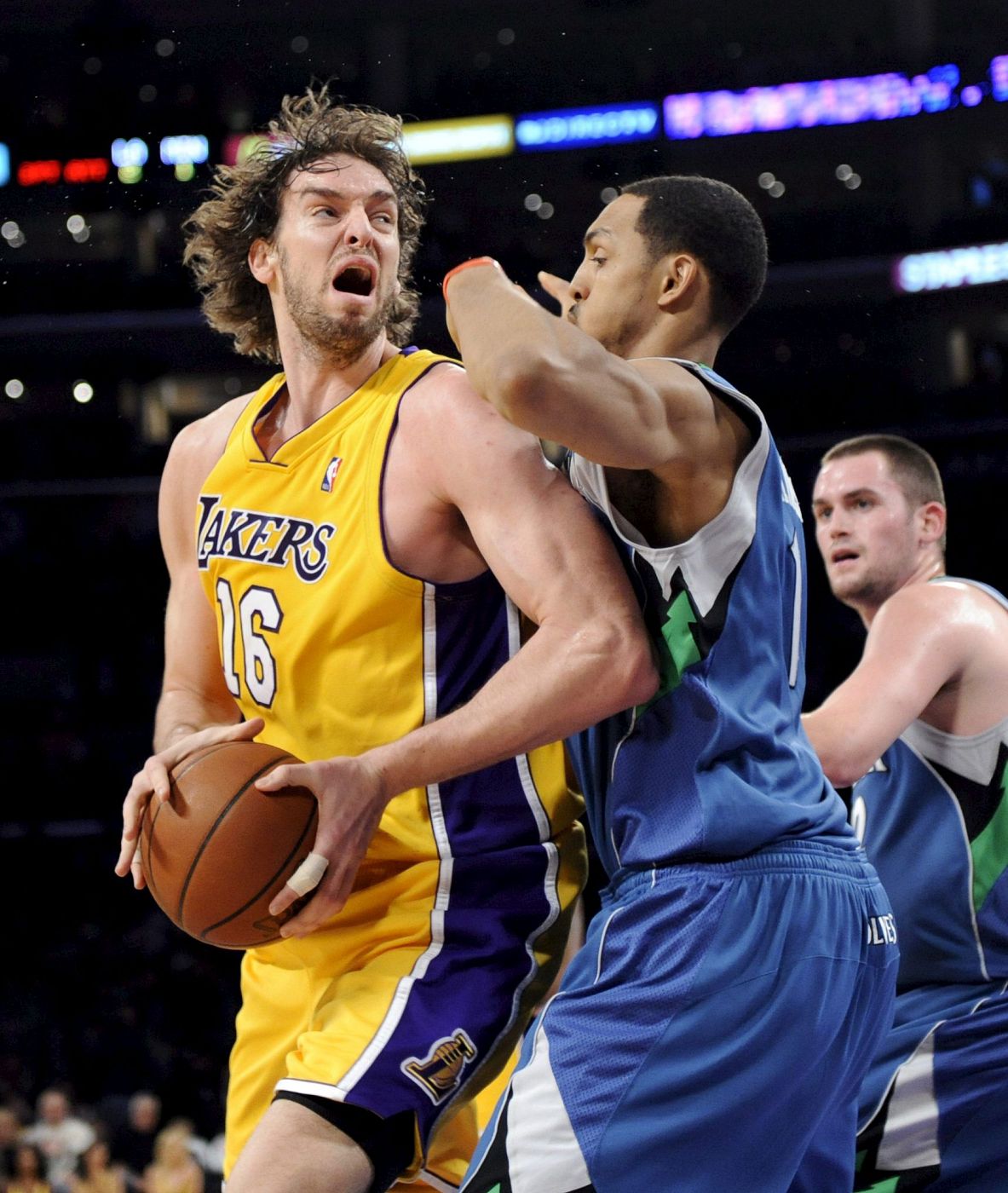LOS ANGELES LAKERS-TIMBERWOLVES DE MINNESOTA