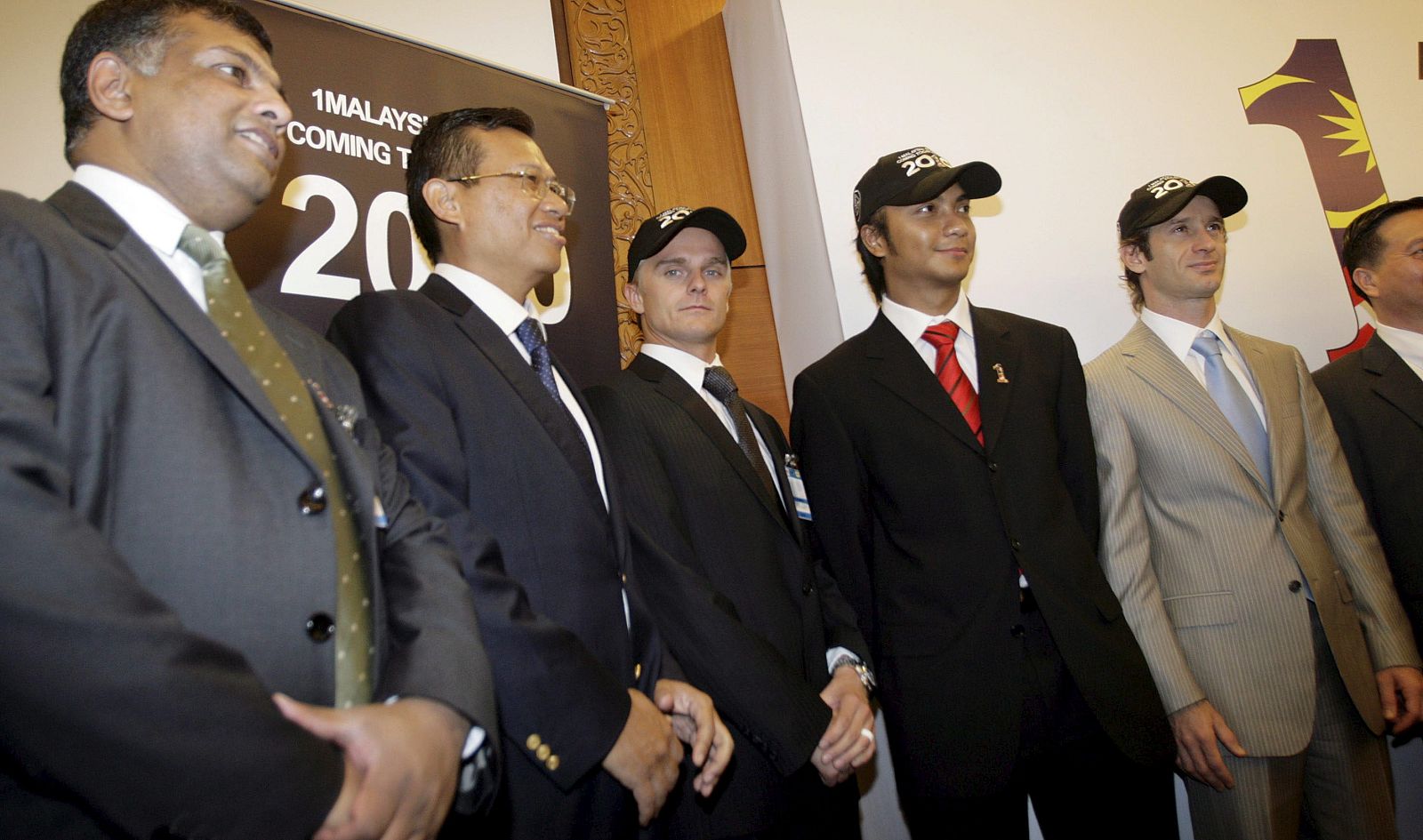 TRULLI Y KOVALAINEN SERÁN LOS NUEVOS PILOTOS DE LOTUS