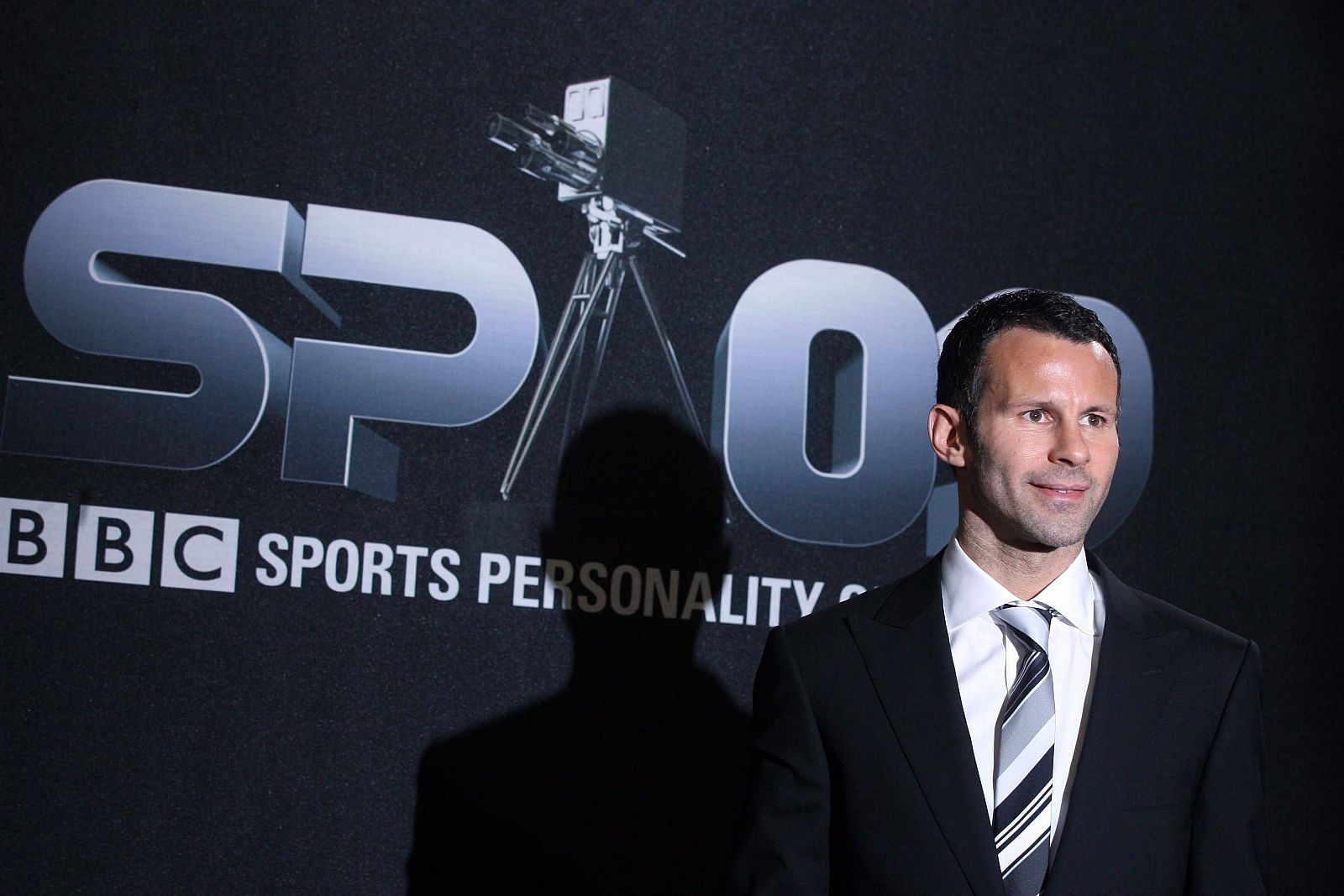 Ryan Giggs recogió su premio como "Personaje deportivo de 2009", que entregó la BBC.