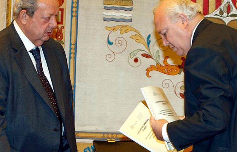 Exteriores acelera las gestiones sobre el inminente regreso de Aminatu Haidar a Al Aaiún