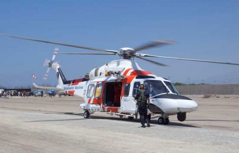 Encuentran restos que podrían ser del helicóptero siniestrado en Almería