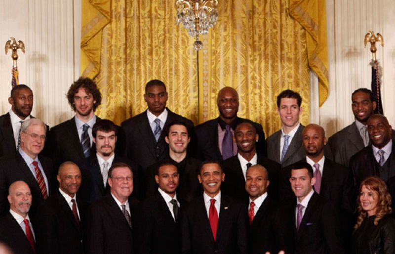 Obama homenajea a los Lakers y agradece a Gasol sus donaciones para Haití