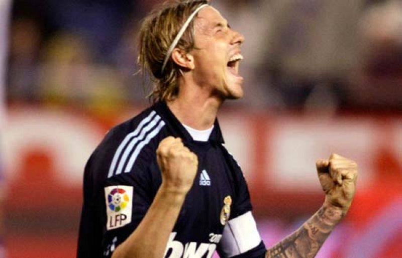 El Madrid no pierde la comba de la Liga