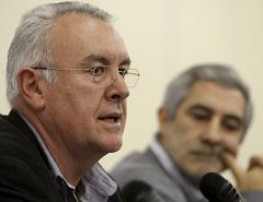 IU quiere recoger medio millón de firmas para blindar la jubilación a los 65 años