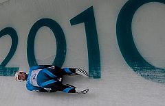 La Federación Internacional de luge decide reanudar la competición tras la muerte del piloto