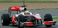 Hamilton marca la diferencia en Jerez