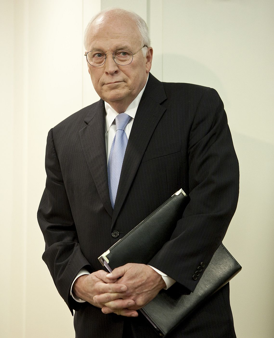 Cheney hospitalizado