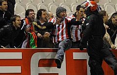 La violencia vuelve a amenazar al fútbol