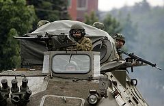 El balance de muertos en Chile roza ya los 800 mientras llega la ayuda internacional