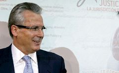 La Universidad de Nueva York niega que Garzón pidiera dinero al Banco Santander