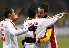 Navas y Negredo dicen que ganar al Madrid demostraría la grandeza del Sevilla