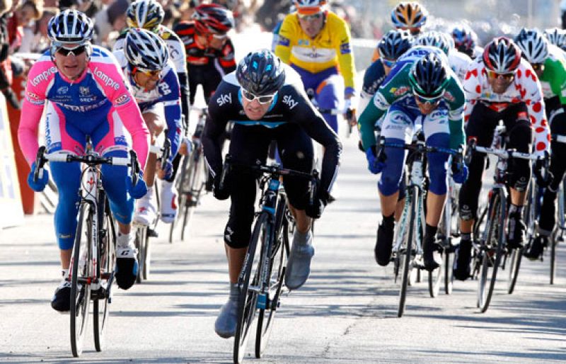 Henderson gana la primera etapa, Boom sigue líder