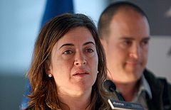 Alicia Gámez: "Estoy contenta de volver a casa; seré feliz cuando regresen Albert y Roque"