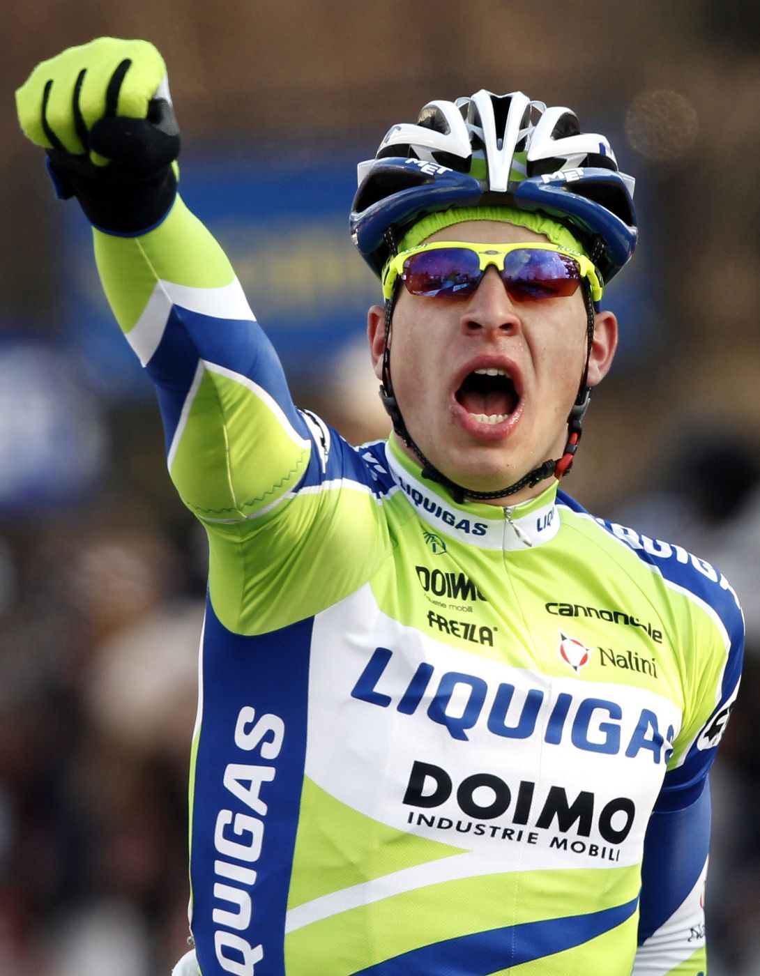 Sagan celebra su victoria en la tercera etapa de la Paris Niza