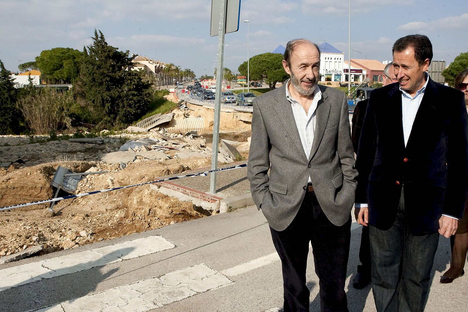 RUBALCABA VISITA CHICLANA, LOCALIDAD AFECTADA POR LAS LLUVIAS