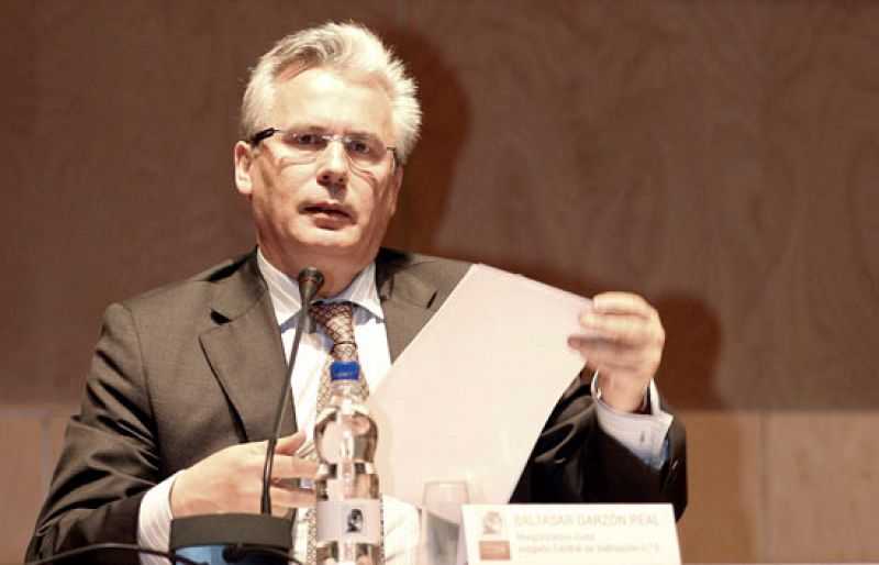 Garzón considera su situación "muy injusta" y debida a "intereses" 