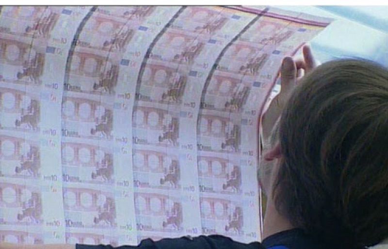 Gobierno y comunidades autónomas perfilan las medidas del plan de austeridad