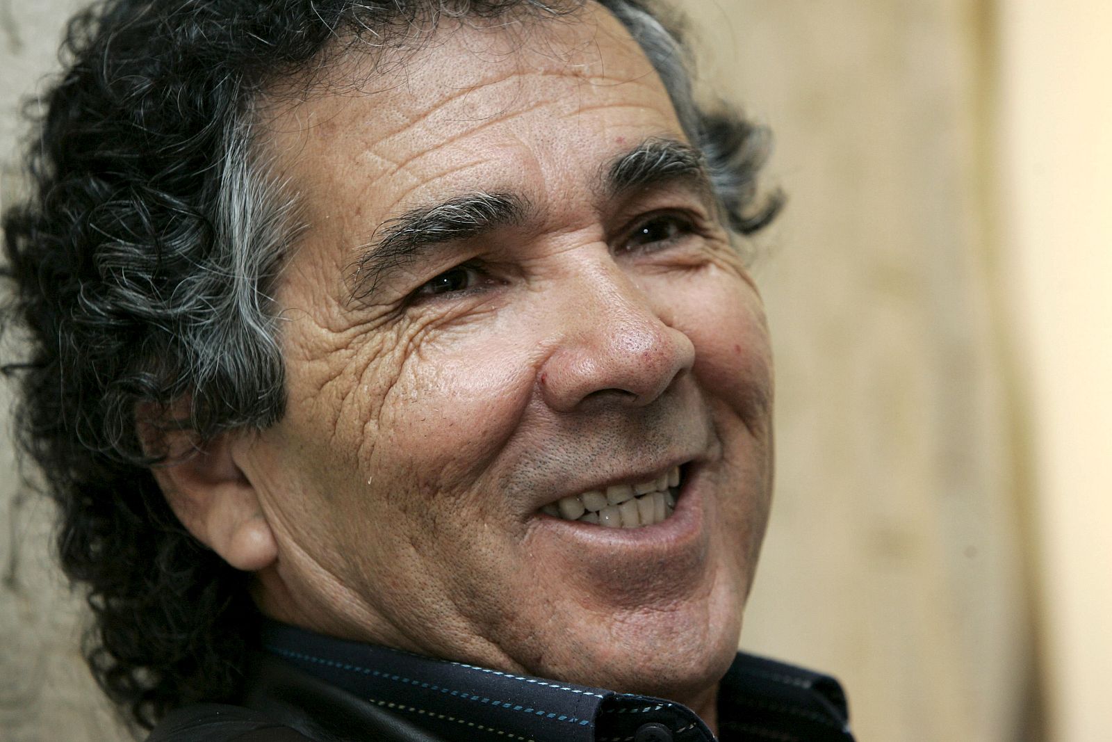 EL CHILENO HERNÁN RIVERA LETELIER GANA EL PREMIO ALFAGUARA DE NOVELA