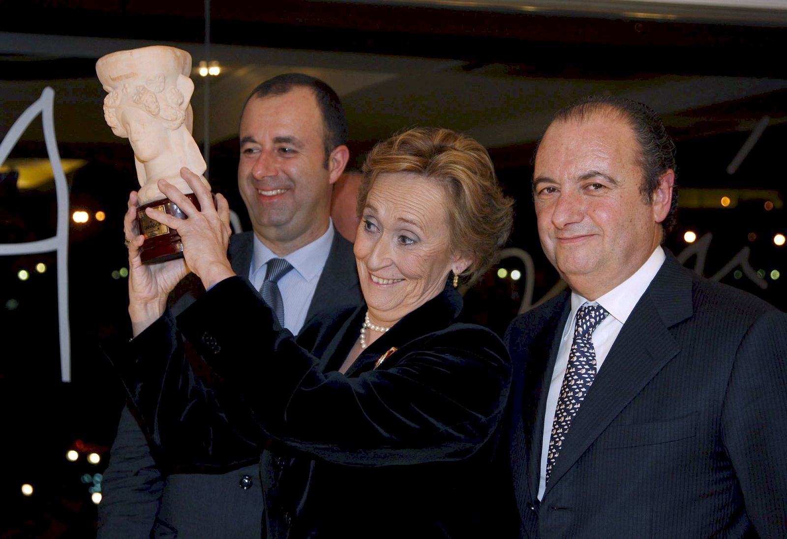 Begoña Aranguren Gárate recibe el Premio Azorín de Novela