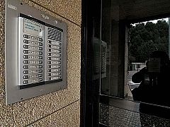 Hallan en Valladolid el cadáver de una mujer con heridas incisas y el de un hombre a su lado