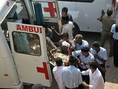 La guerrilla maoísta mata a 75 policías en la India en el peor ataque en años