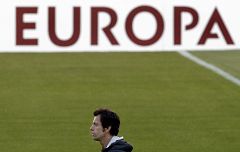 Sánchez Flores: "Hay que jugar con cabeza ante el Valencia"