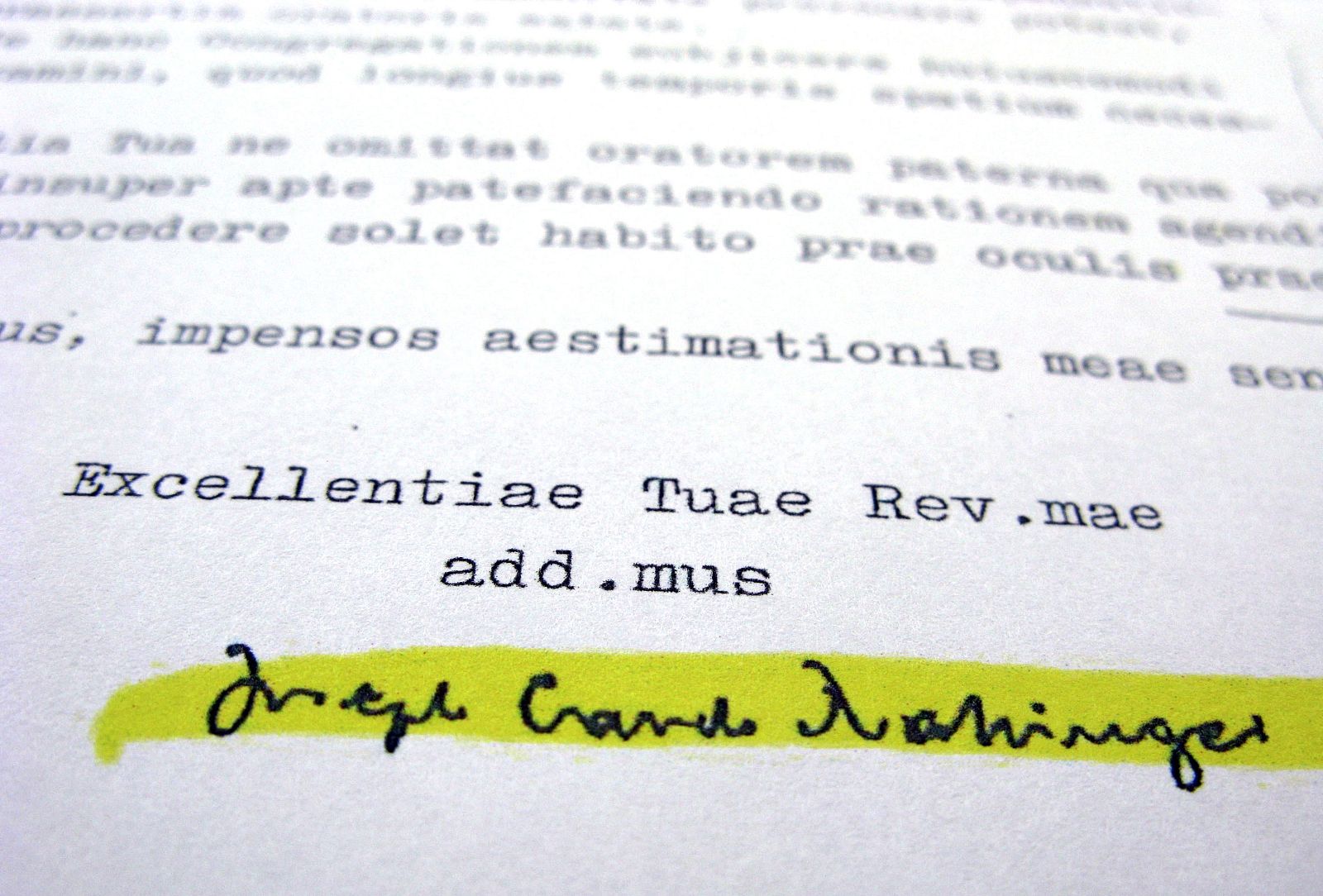 Carta del entonces cardenal Joseph Ratzinger sobre la petición para apartar de la Iglesia al Padre Stephen Kiesle, acusado de pederastia.