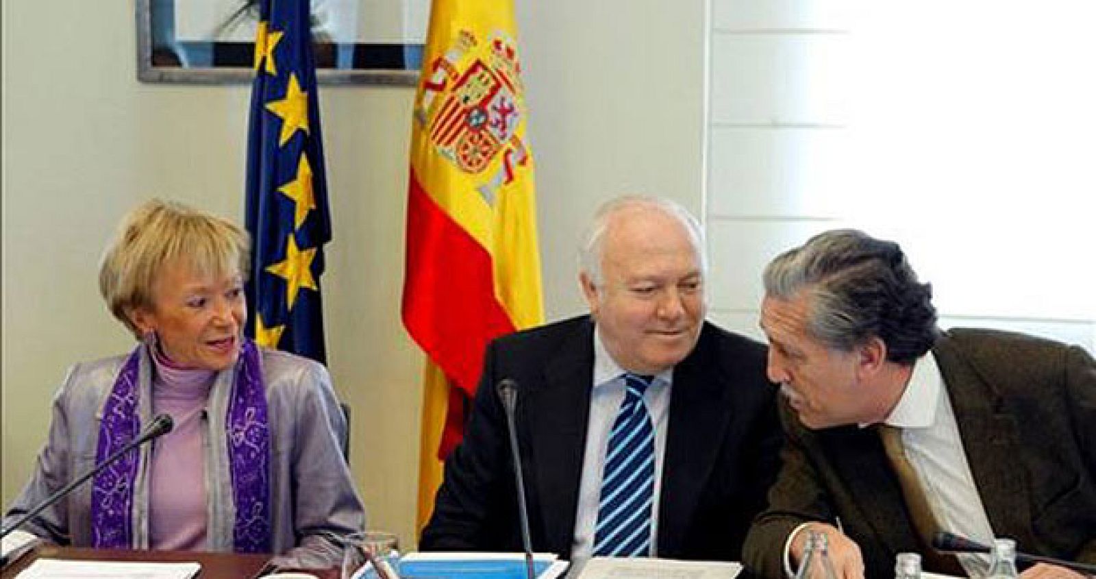 Moratinos no descarta suprimir la Secretaría de Estado para la UE