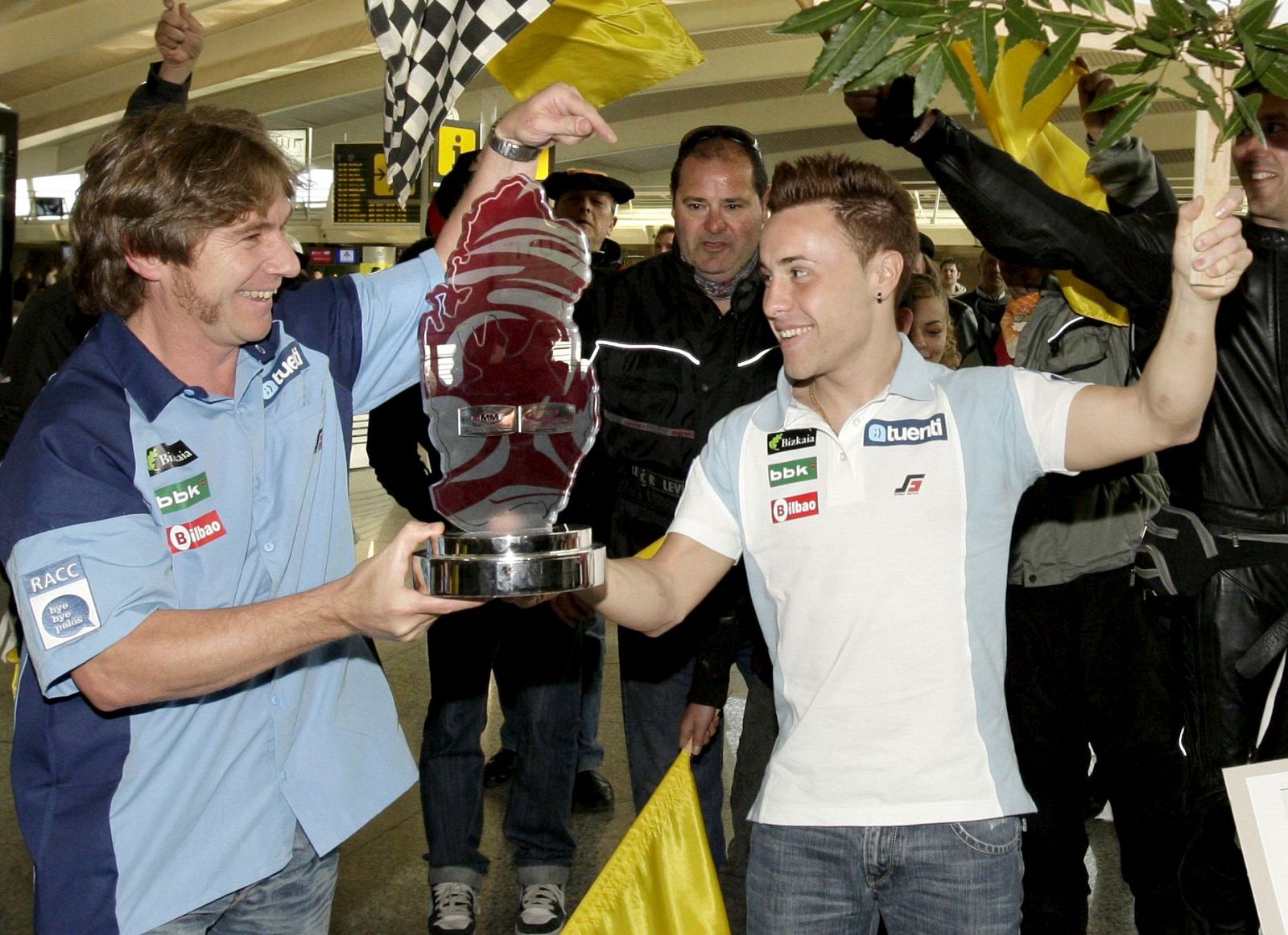 MOTOCICLISMO RECIBIMIENTO EFREN VÁZQUEZ.JPG