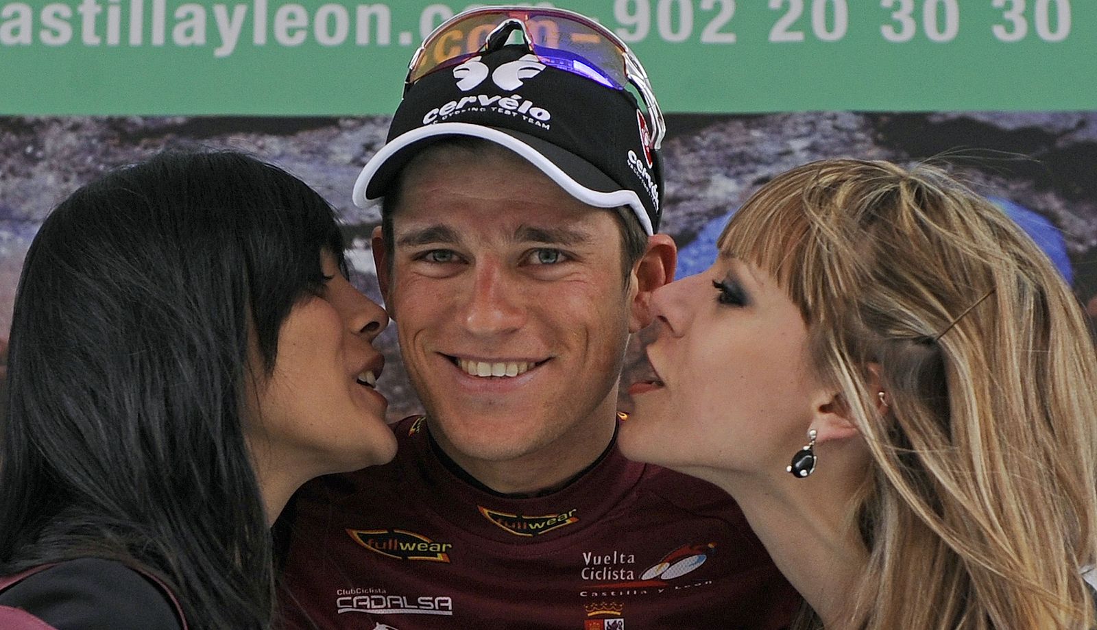 Theo Bos en el podio de la ronda castellano y leonesa.