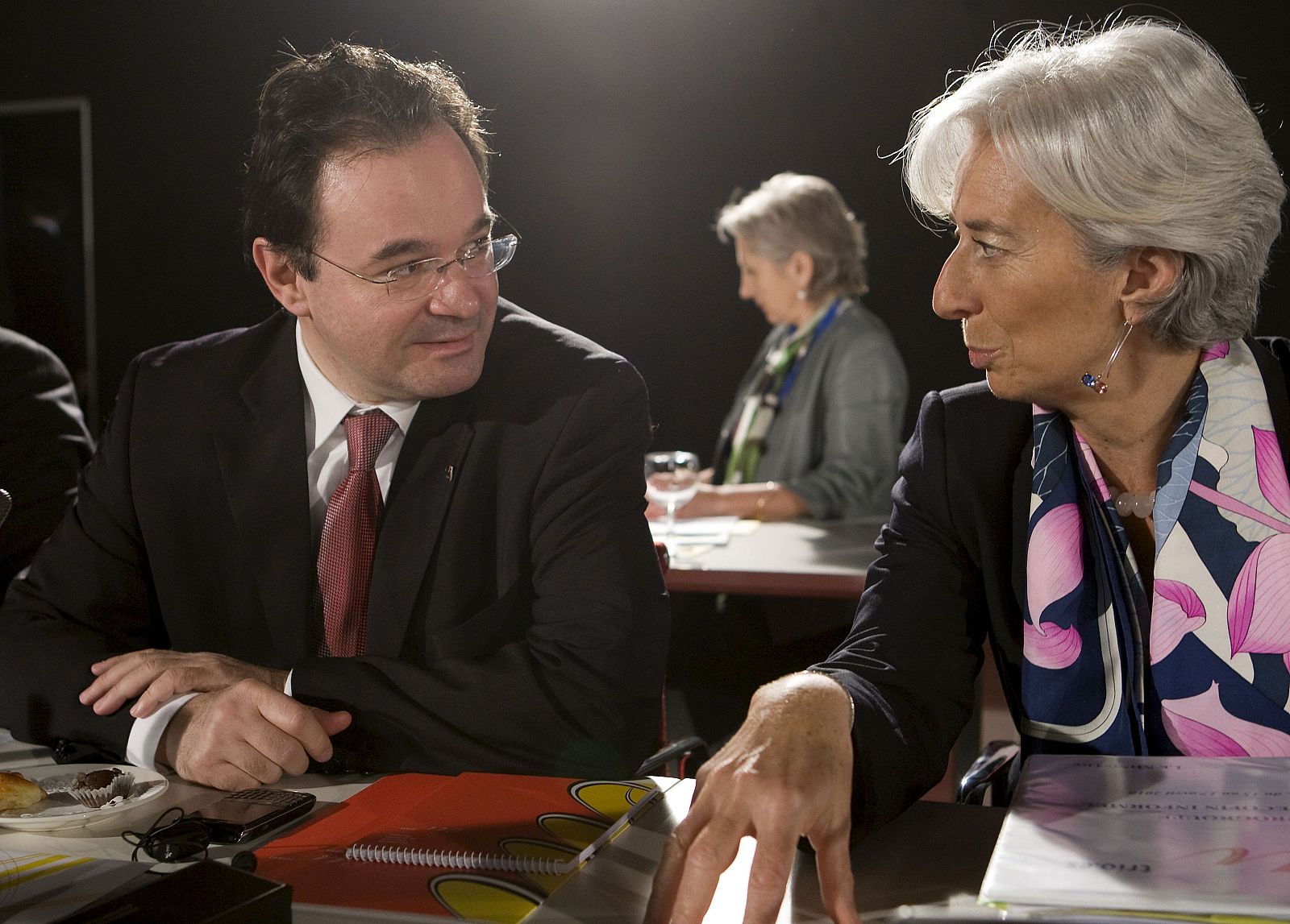 Papaconstantinou y Lagard