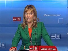 De Cospedal dice que la renuncia de Bárcenas y Merino es "personal" y Blanco, que "llega tarde"
