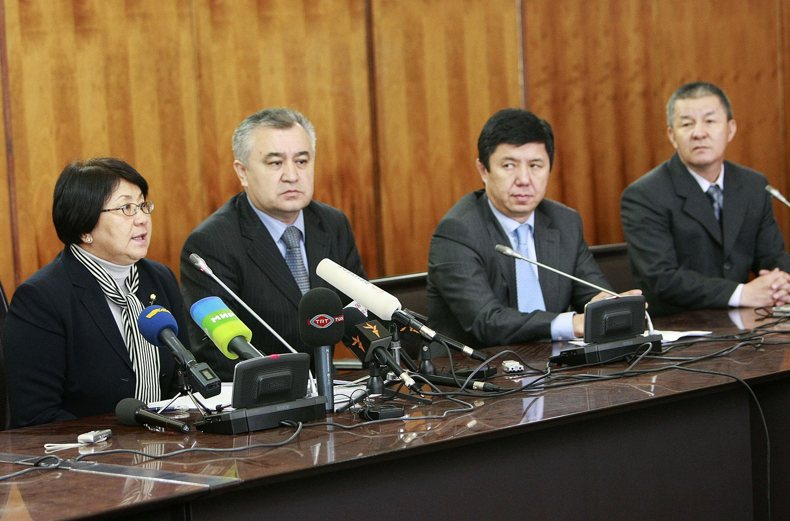 El gobierno provisional de Kirguistán