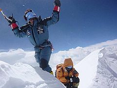 Carrera contra el reloj en el Himalaya