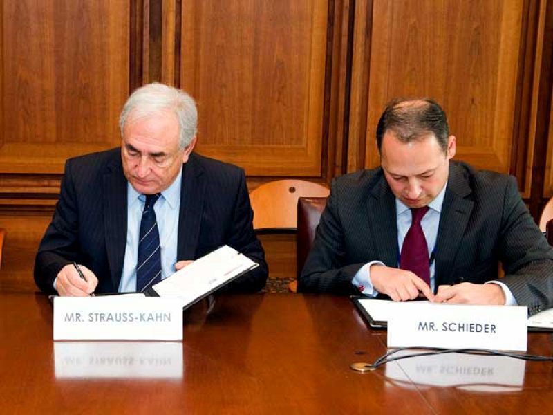 Grecia agua la fiesta al G-20