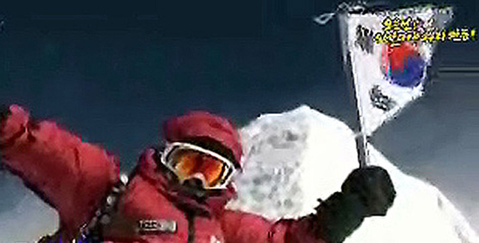 Imágenes de la televisión coreana KBS en las que se ve a Miss Oh en la cima del Annapurna.