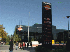 Repsol anuncia 28.500 millones en inversión hasta 2014, después de ganar un 30% más hasta marzo