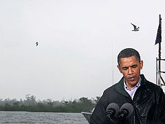Obama dice que puede costar "muchos días" detener el vertido e insiste en que BP "pagará"