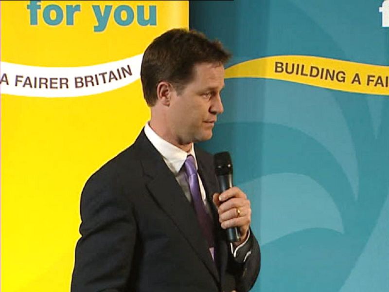 Un candidato laborista califica a su 'jefe' Brown como "el peor primer ministro" de Reino Unido