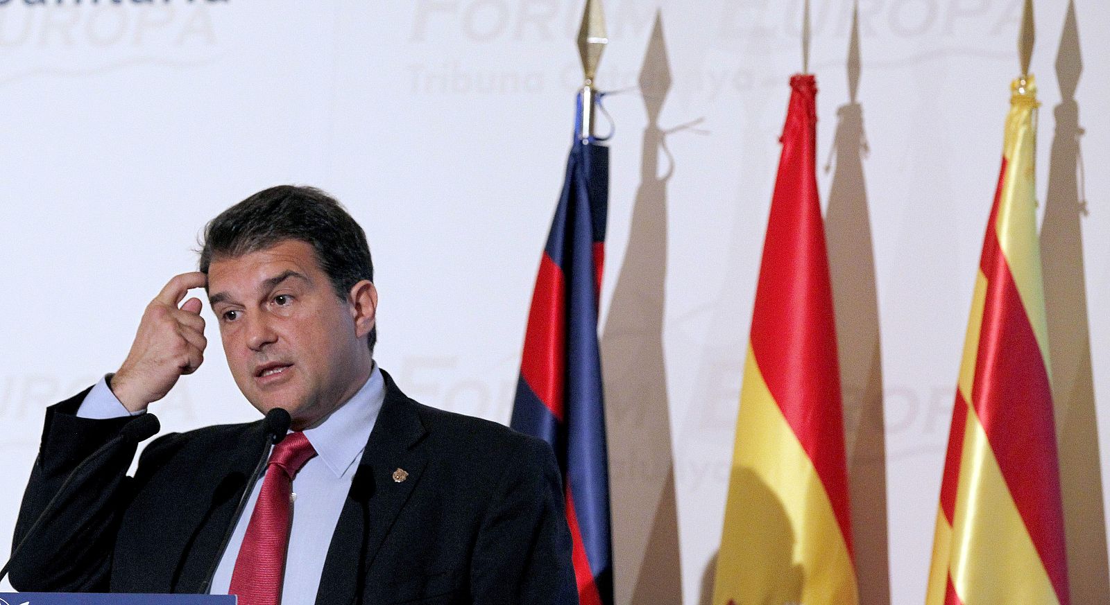 LAPORTA ALERTA DE QUE EL CONTINUISMO PERTENECE A FERRER