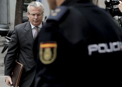 Garzón recurrirá al TC si es condenado en la causa del franquismo por no haber sido recusado Varela