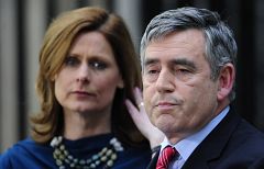 Brown dimite como primer ministro y deja huérfano al laborismo tras 13 años en el poder