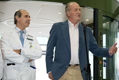 El doctor Molins destaca la buena recuperación del Rey en sólo cuatro días