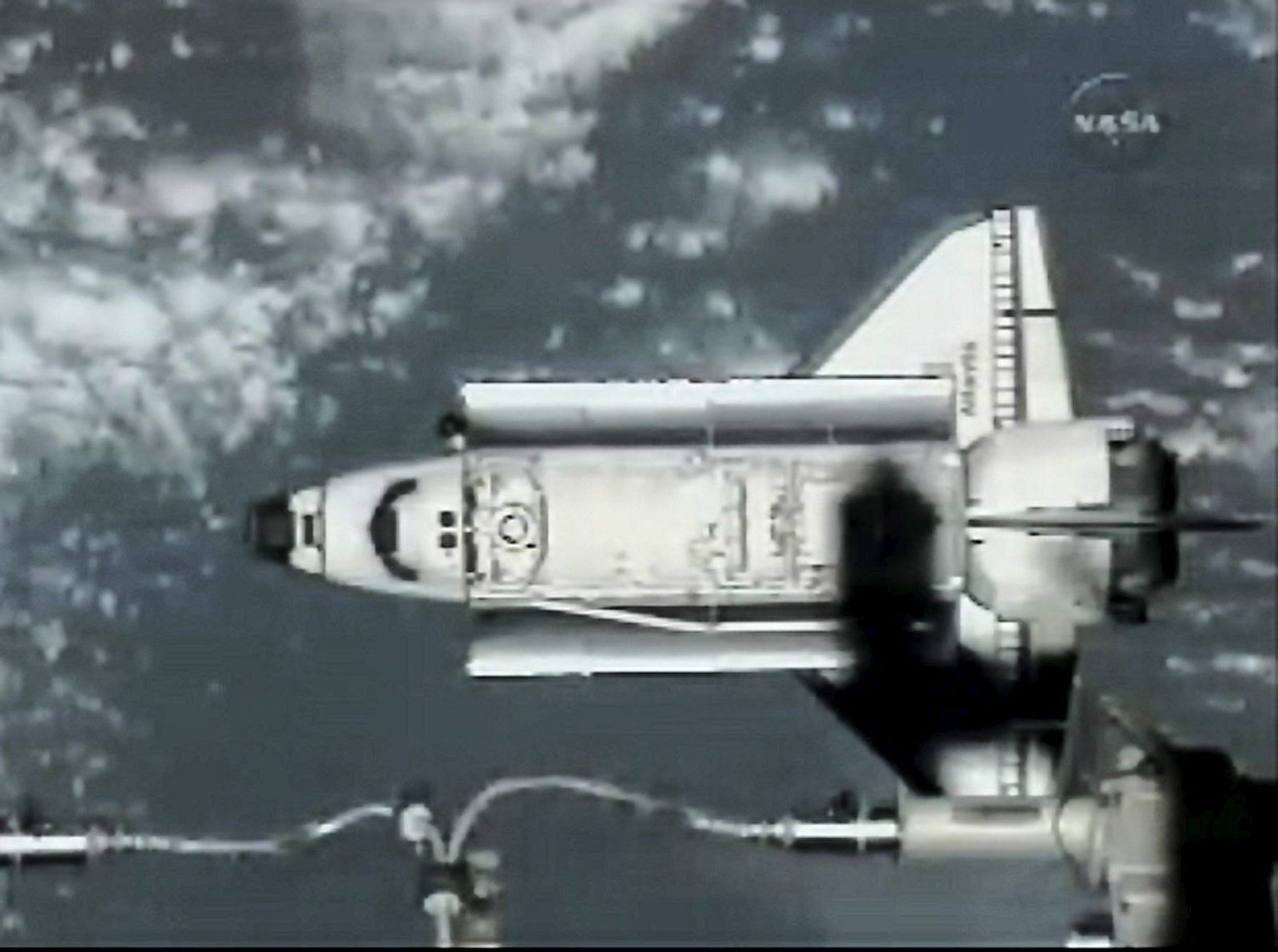 TRANSBORDADOR ATLANTIS EN EL ESPACIO