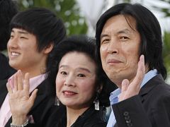 Lee Chang-dong despliega su 'Poesía' en Cannes