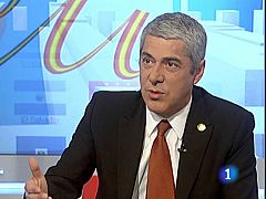 Sócrates apuesta por una subida de impuestos "para todos por igual"