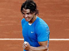 Nadal y Federer, debut cómodo en París