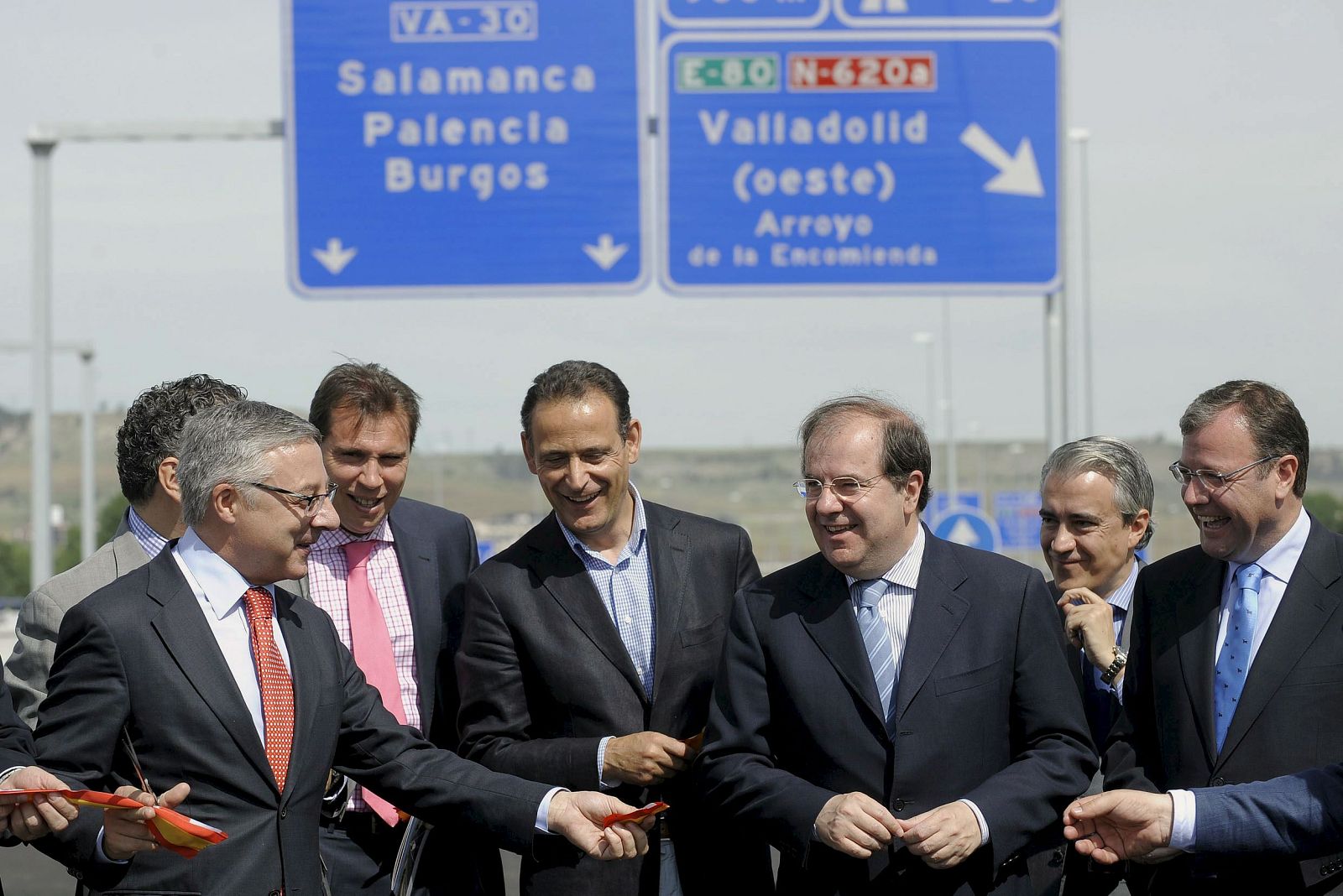 MINISTRO FOMENTO INAUGURA RONDA EXTERIOR SUR DE VALLADOLID